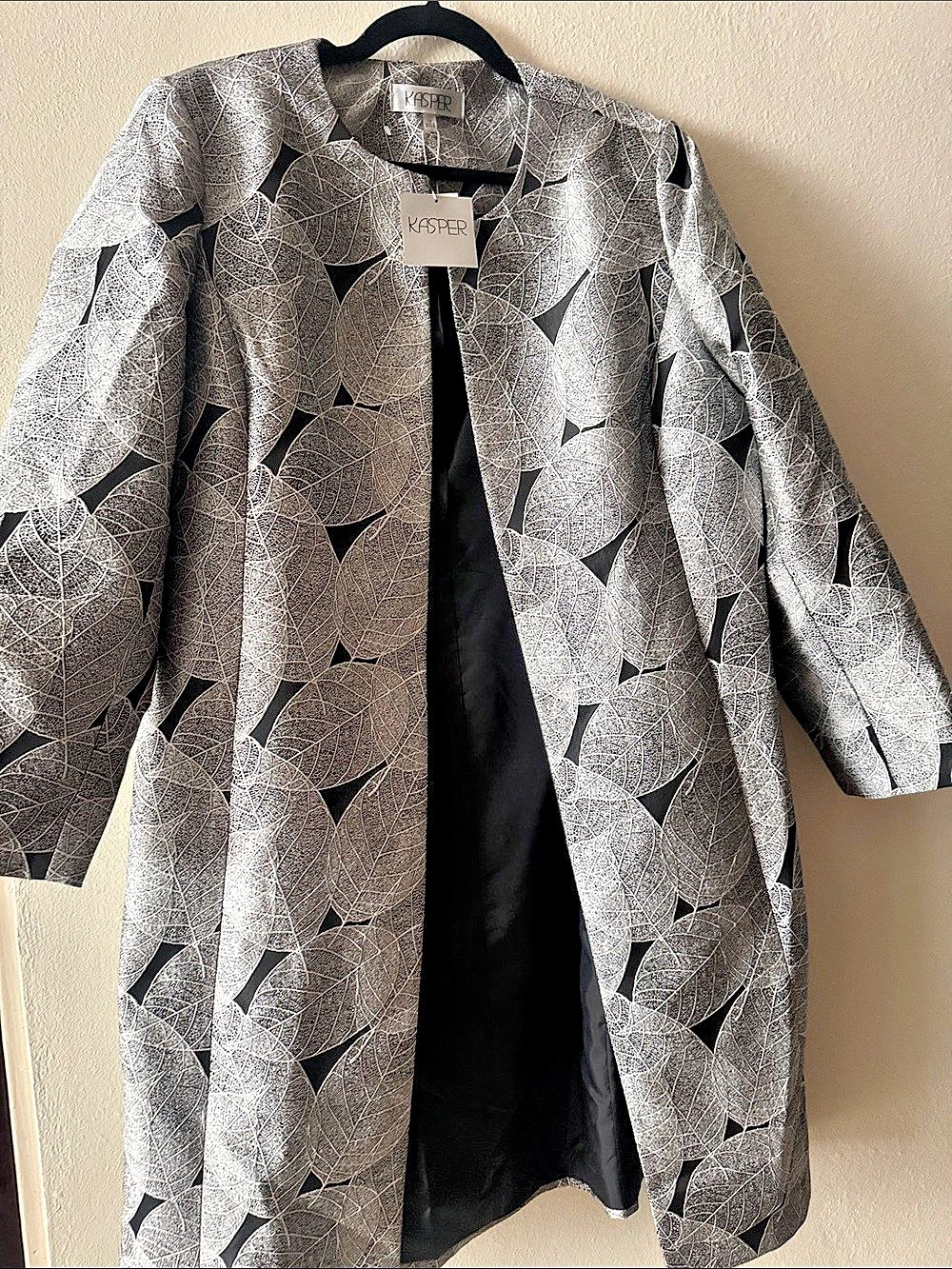 Kasper Leaf Jacquard Topper Women's Black & Gray Size 14